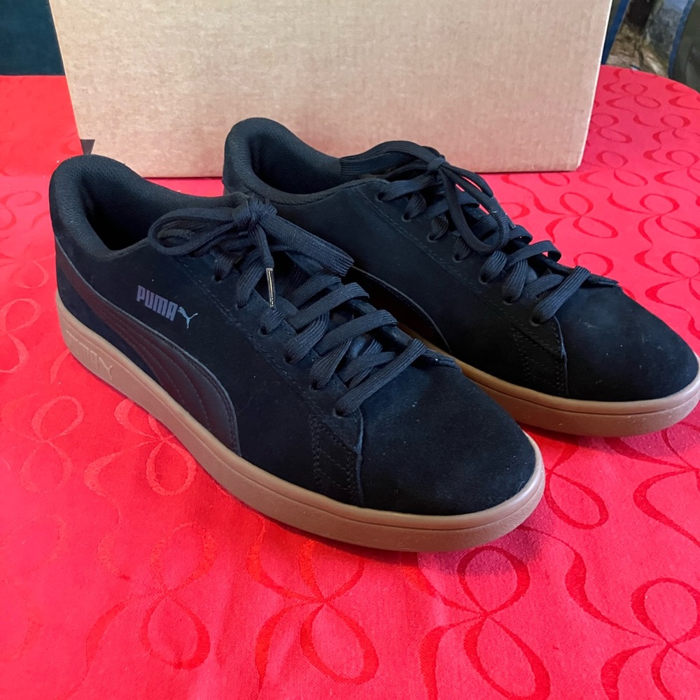 Puma Clyde Low Suede with Gum Soles